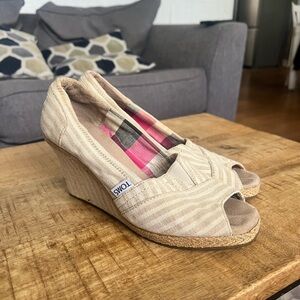 TOMS Women's Striped Canvas Wedge Espadrilles Sz 6.5